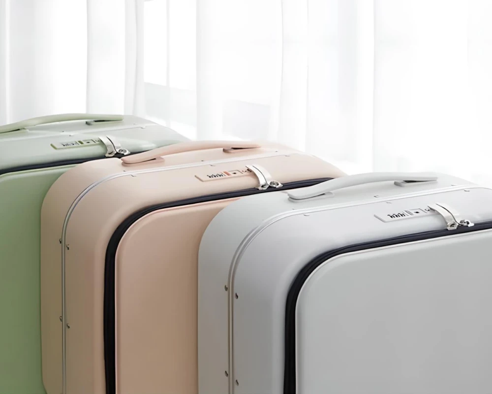 best luggage for women